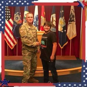 Meet your Posher, Nikki